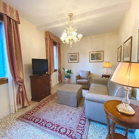 San Gregorio Venice Apartments-2